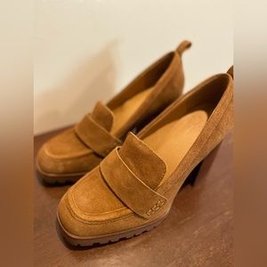 Crown Vintage, Size 8.5, Mocha Latte, Alivia Platform Pump - Used w/minor flaws